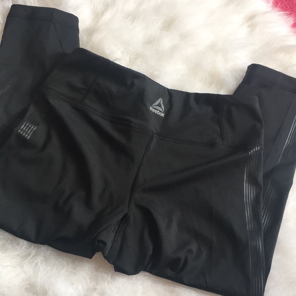 NWT REEBOK CROP PANTS